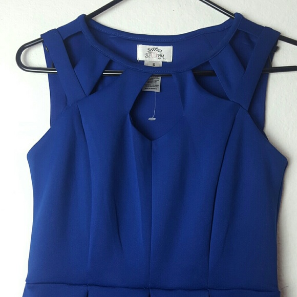 Juniors dress - Picture 4 of 4